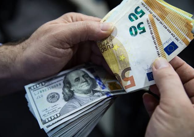 Dollar və avro həftəyə yeni məzənnə ilə başladı | Milli Bank